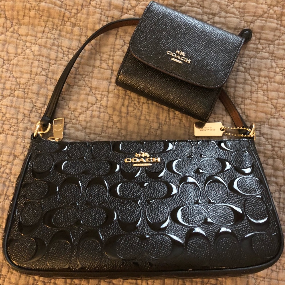 Small black purse and wallet